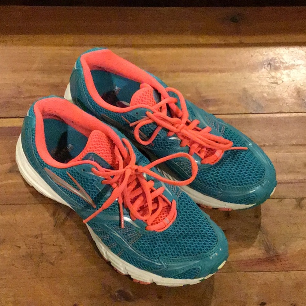 Like New Women’s Brooks Launch Running Shoes